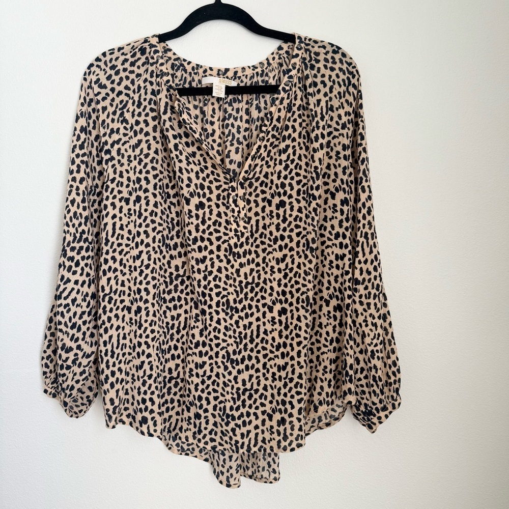 AMUSE SOCIETY WOMEN'S SPLIT CREW OVER SIZED BLOUSE TOP LEOPARD PRINT SMALL S